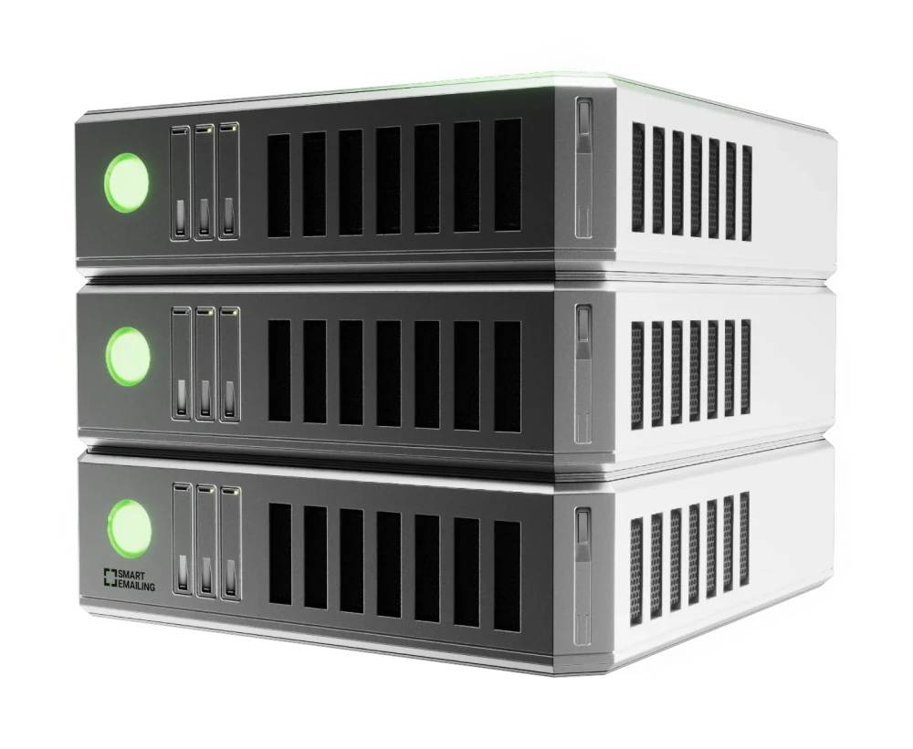 Vlastní serverový stack SmartEmailing symbolizující bezpečnou infrastrukturu pod plnou kontrolou